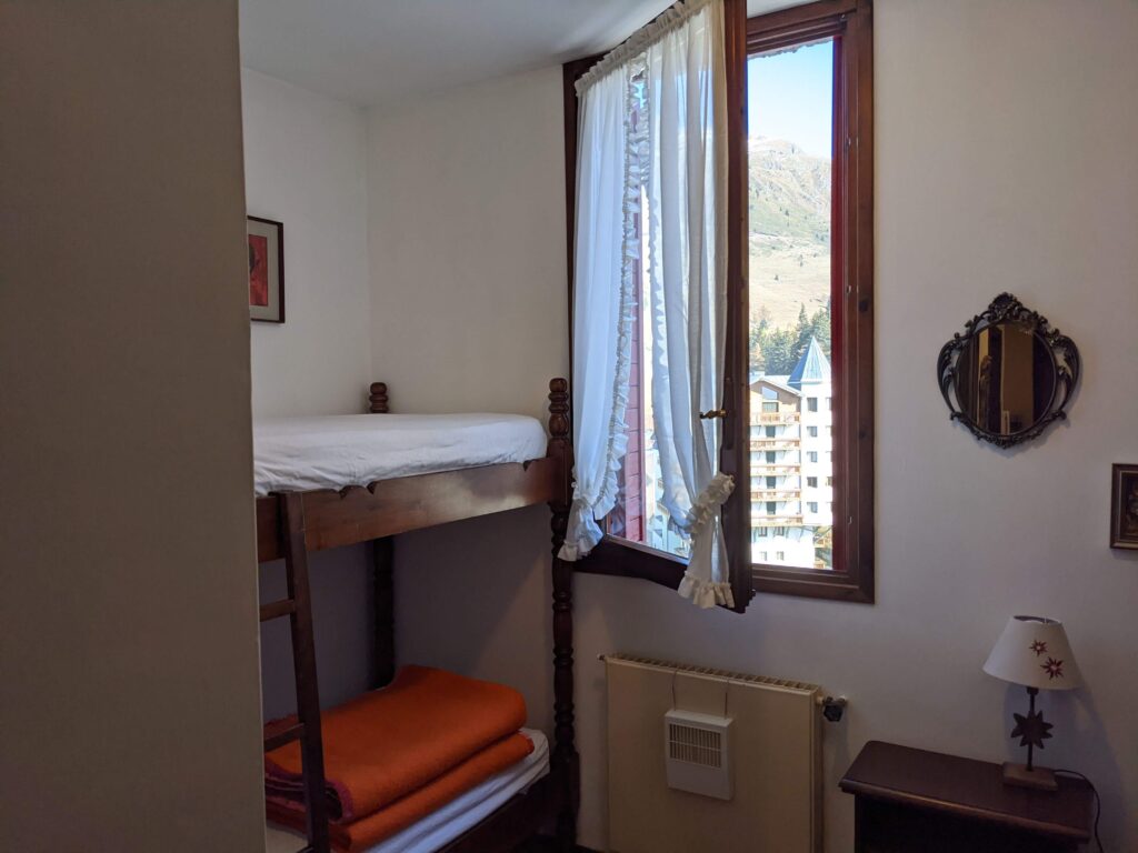 Appartamento bilocale sul Piazzale Alberghi nello storico condominio Tre Cime #6